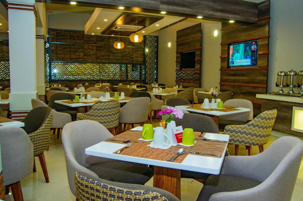 Holiday Inn - Mutare By Ihg Экстерьер фото