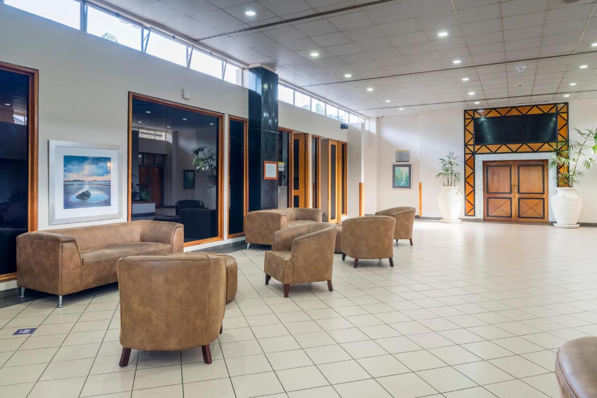 Holiday Inn - Mutare By Ihg Экстерьер фото